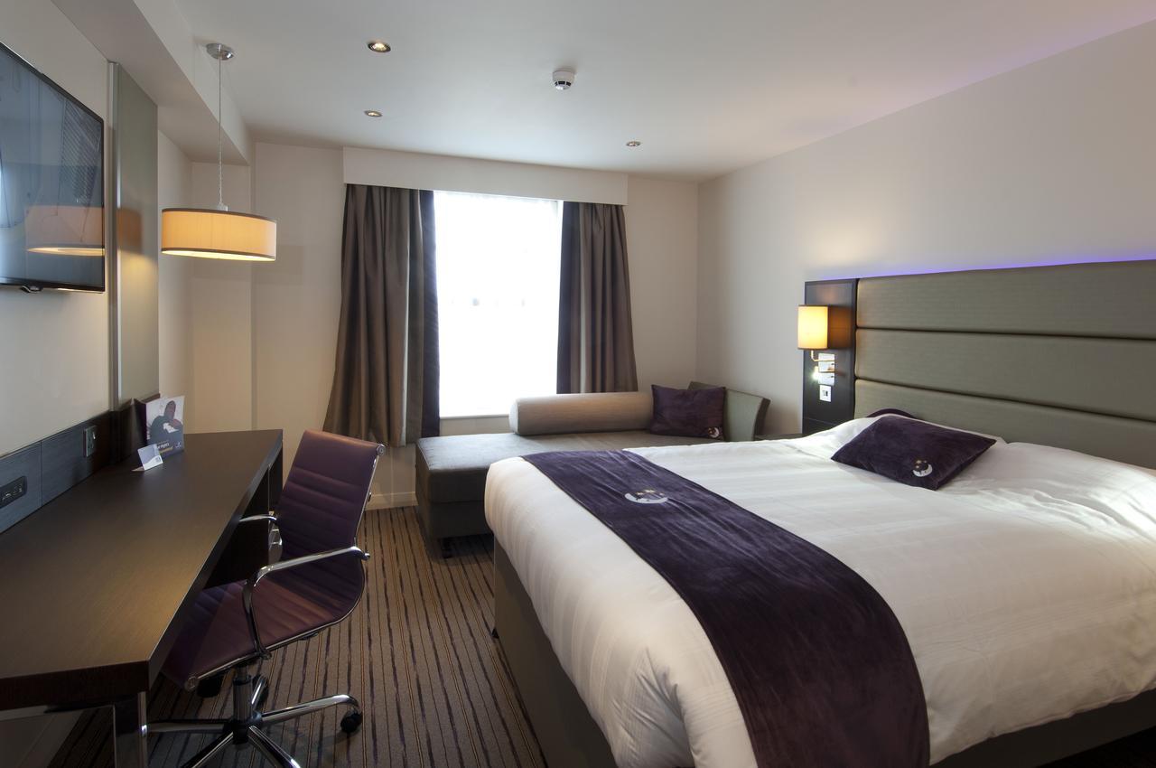 Premier Inn Glasgow Pacific Quay 客房 照片